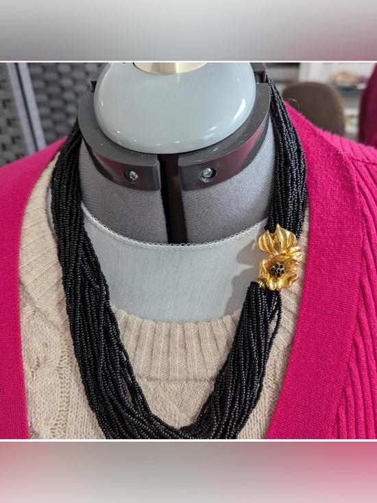 Vintage Seed Bead Multi-Strand Necklace with Gold Flower Accent & earrings - Picture 3 of 5